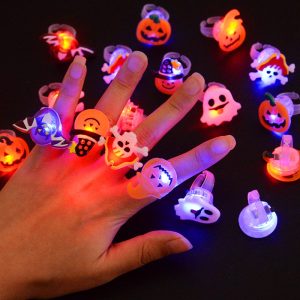 Bagues Halloween lumineuses LED – Citrouille, Fantôme, Pirate, Chauves-souris